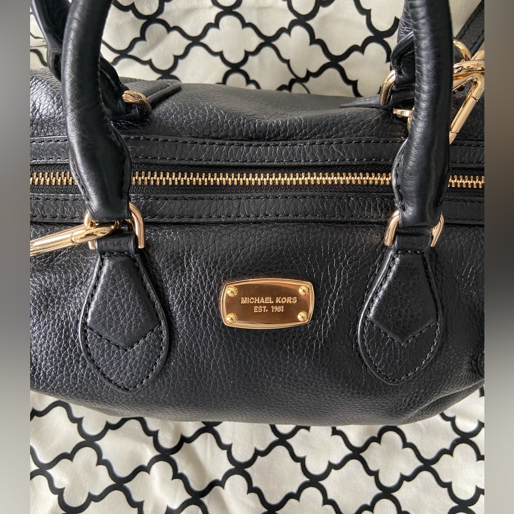 Authentic classic Michael Kors satchel